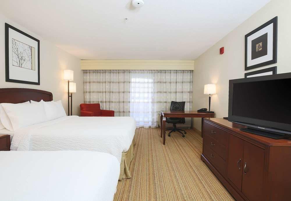 Courtyard By Marriott Salinas Monterey Hotel Eksteriør billede