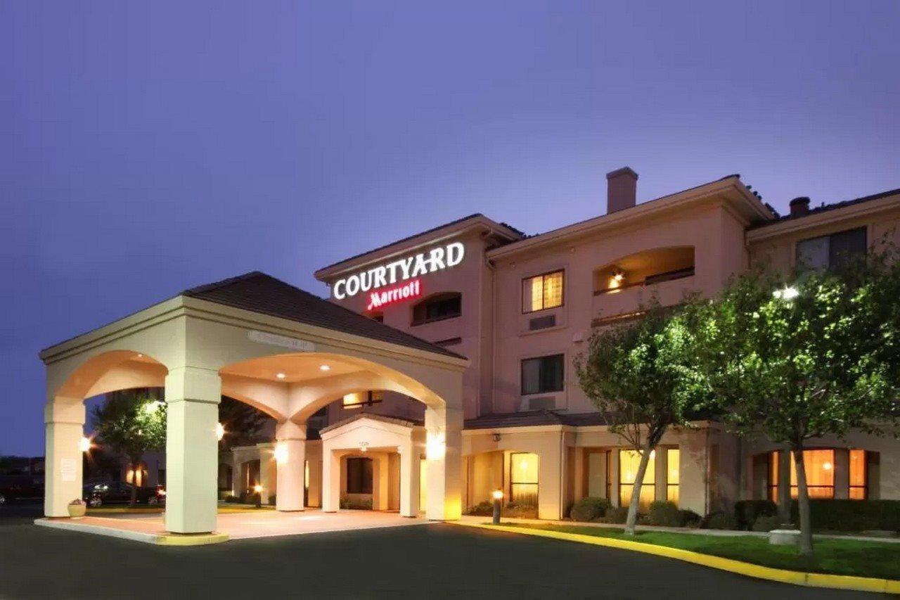 Courtyard By Marriott Salinas Monterey Hotel Eksteriør billede