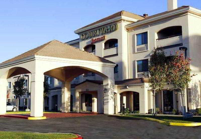 Courtyard By Marriott Salinas Monterey Hotel Eksteriør billede