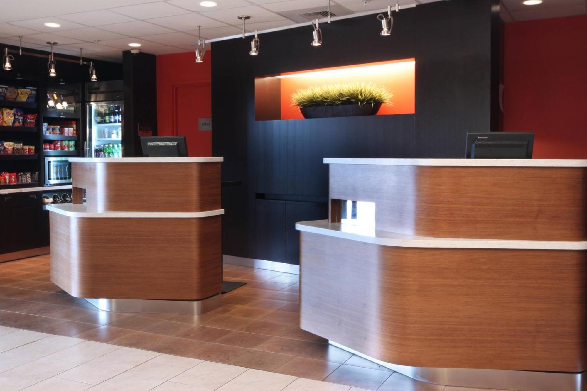 Courtyard By Marriott Salinas Monterey Hotel Eksteriør billede